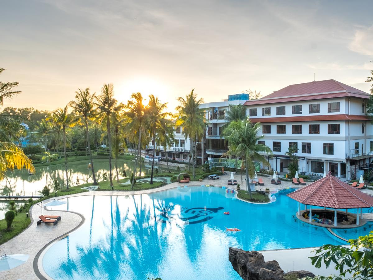 Sijori Resort Batam Extérieur photo